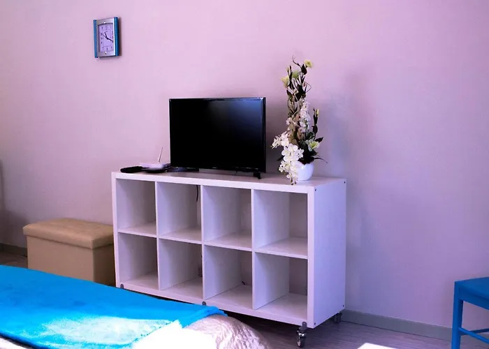 Quiet City Centre One Room Apartment No.19A